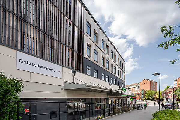 Une résidence médicalisée calme située au-dessus d'une station de métro