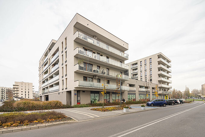 Habiter au-dessus du supermarché – Biedronka Bergamotki, Varsovie